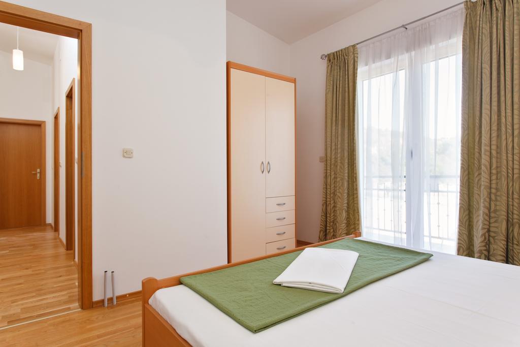 Apartments Vukusic Zaboric Bilik gambar