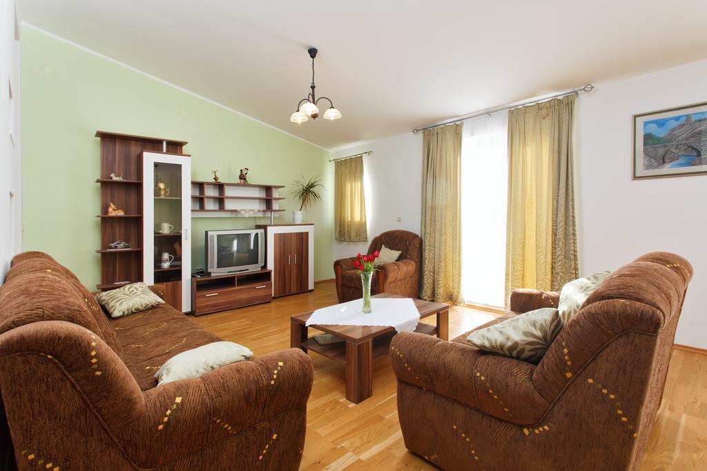 Apartments Vukusic Zaboric Bilik gambar